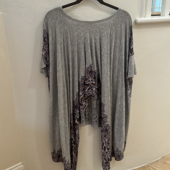 Free People Pick Me Up Hear Her Boho Oversized Top Size XS - Picture 9 of 10